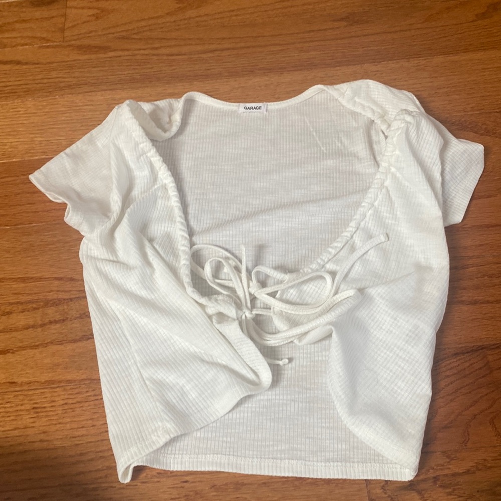 cropped garage tee with adjustable ties in the front